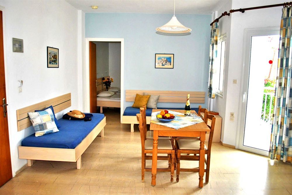 מאליה Melissa Apartments, Studios & Suites מראה חיצוני תמונה